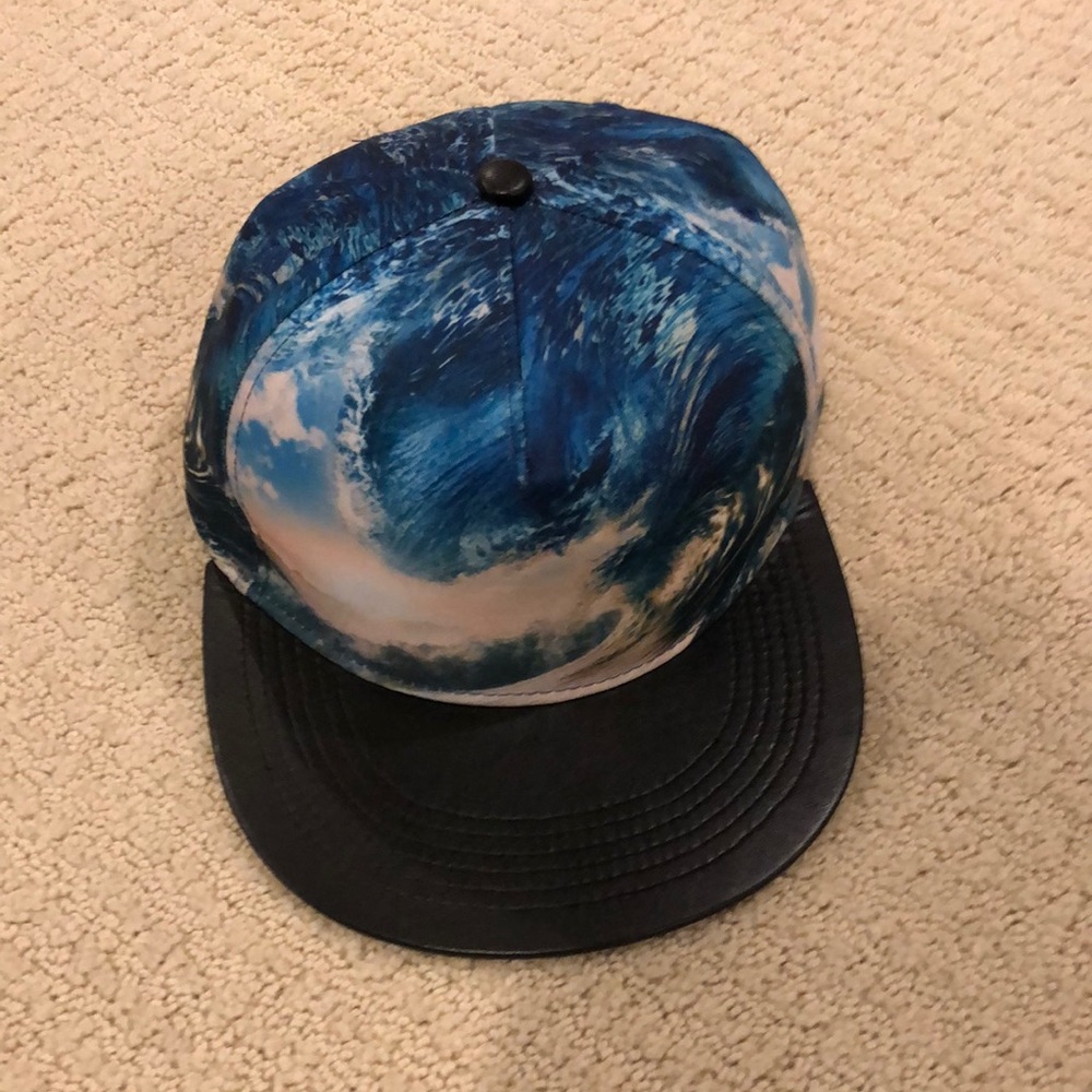 Ocean Wave SnapBack